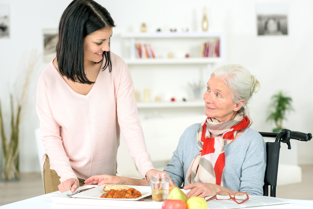 What to Do When Elderly Parents Refuse to Eat